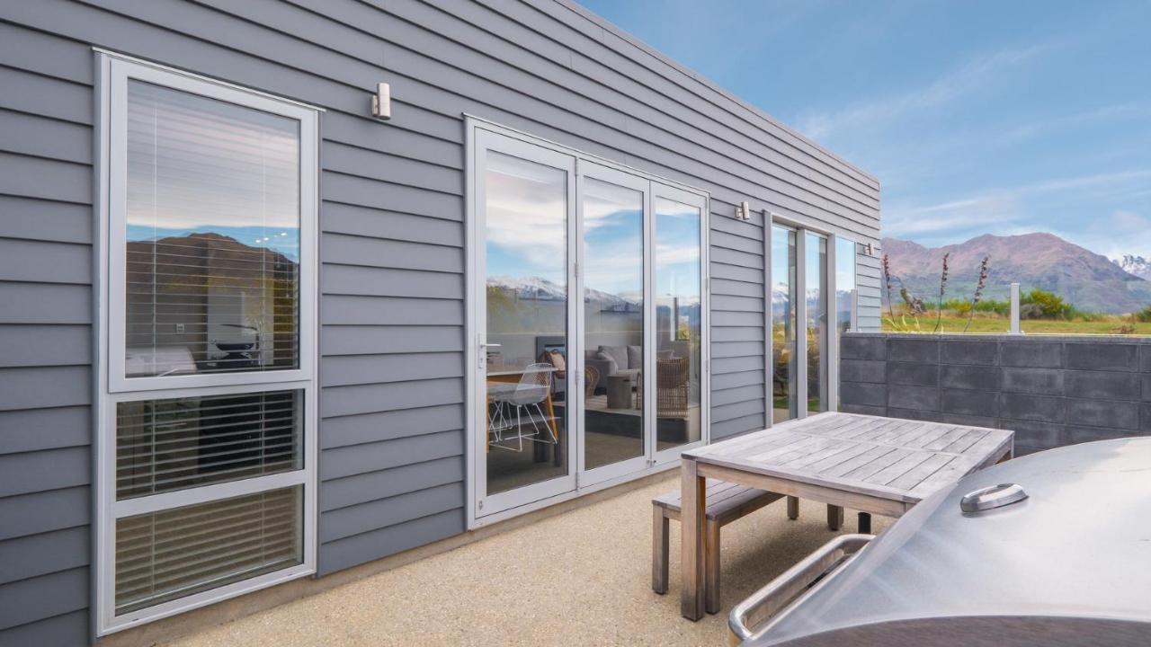 Villa Infinity And Beyond Wanaka Exterior foto