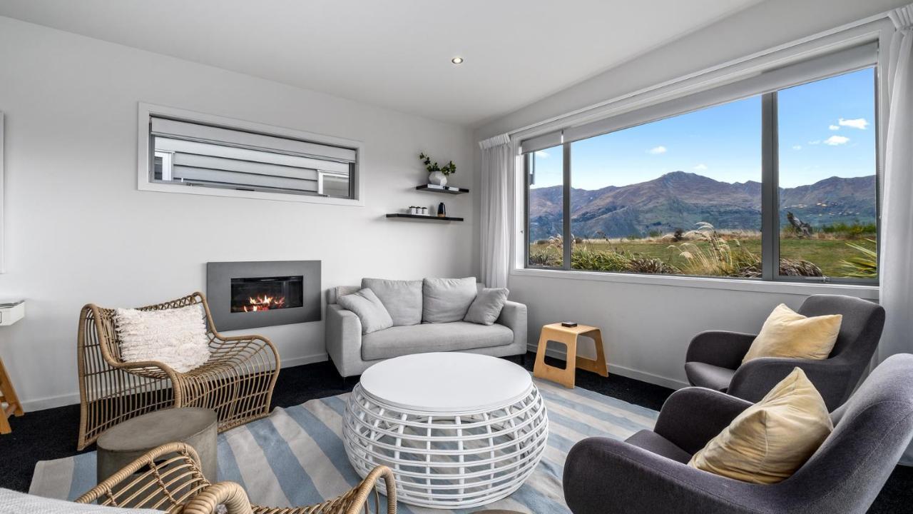 Villa Infinity And Beyond Wanaka Exterior foto