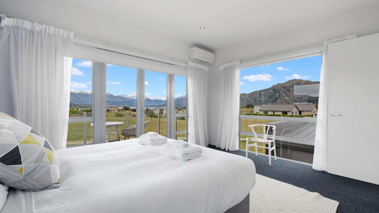 Villa Infinity And Beyond Wanaka Exterior foto